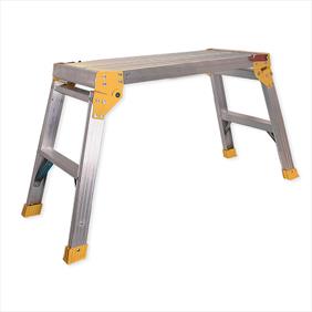 Light weight aluminium platform with yellow feet and corners